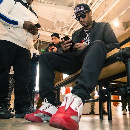 连续9场国家队比赛参与进球，奥亚萨瓦尔成西班牙队史第一人（奥亚萨瓦尔已连续9场为国出战参与破门，创西班牙队史第一人纪录）